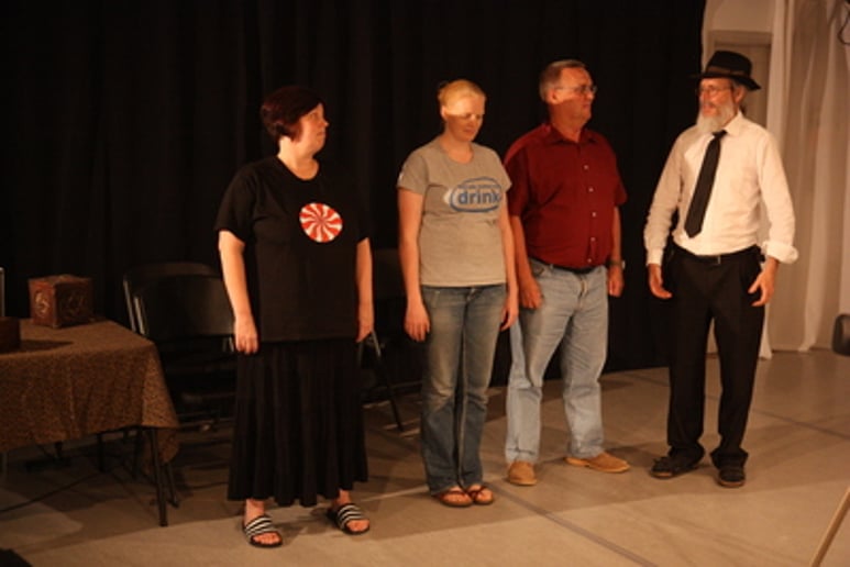Gallery photo 3 of Rav Yitzhak - Storyteller & Paranormal Entertainer