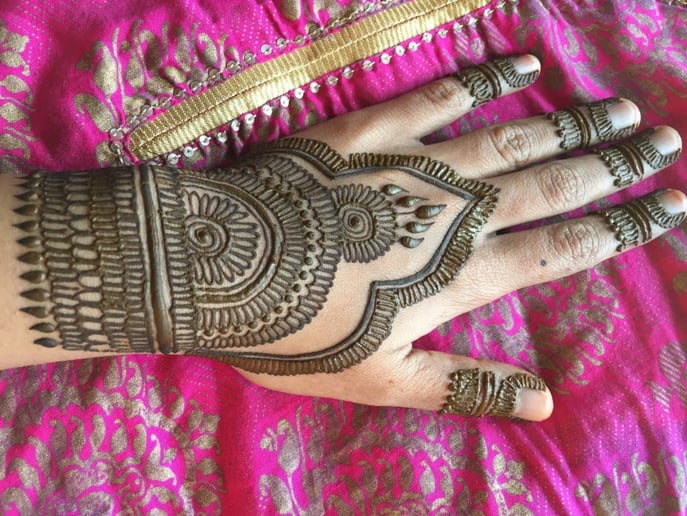 Gallery photo 6 of Rinis Henna Tatoo