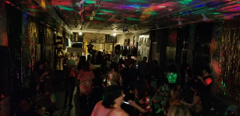 Gallery photo 7 of Blue Diamonds DJ/KJ