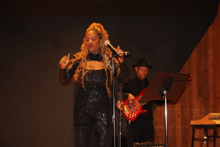 Gallery photo 3 of Rock & Soul Band