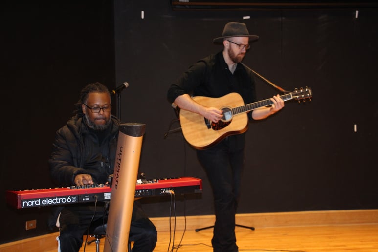 Gallery photo 4 of Rock & Soul Band