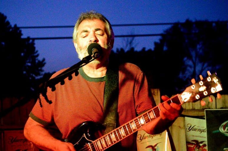 Gallery photo 4 of Rockin' George