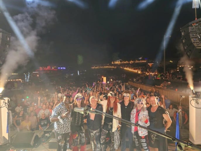 Gallery photo 9 of BonPiper