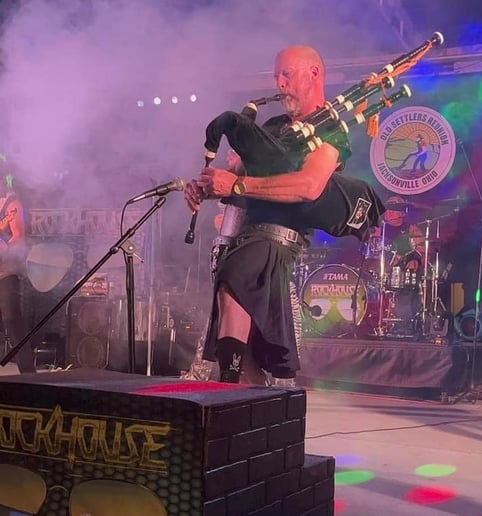 Gallery photo 13 of BonPiper