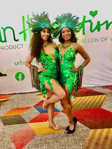 Gallery photo 4 of Rosie Lipps Burlesque & Singing Telegrams