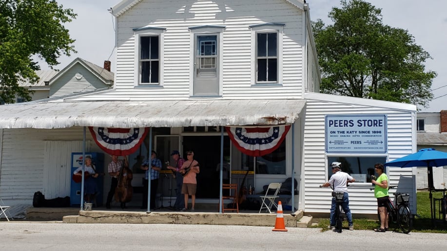 Gallery photo 4 of Rowdy Wranglers String Band
