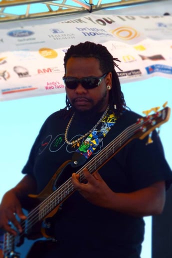 Gallery photo 7 of SALT Worship Band