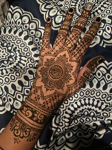 Gallery photo 5 of Hamsa Henna