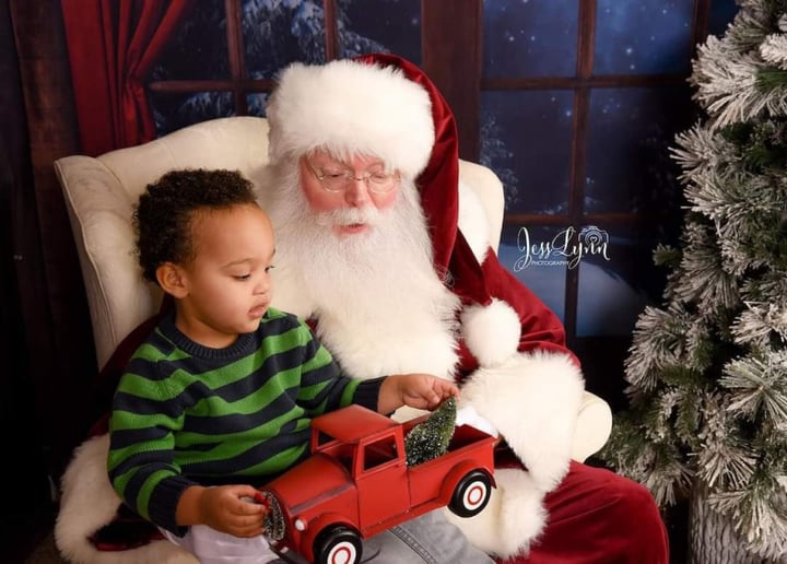 Gallery photo 7 of Santa Greg