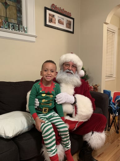 Gallery photo 7 of Santa "Hank"