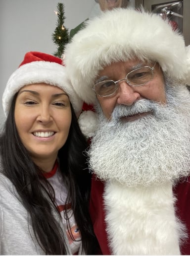 Gallery photo 10 of Santa "Hank"