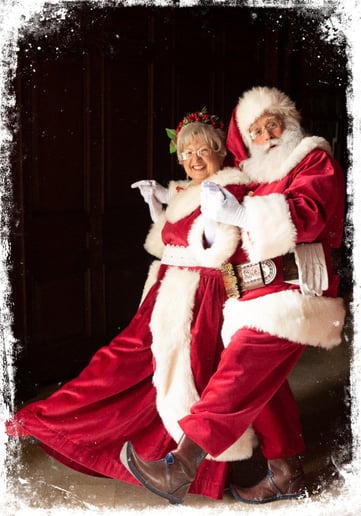 Gallery photo 4 of Santa Pete and Marie Claus
