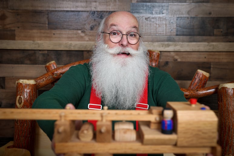 Gallery photo 6 of Michigan's Premier Santa & Mrs. Claus