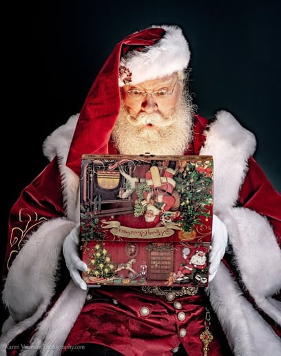 Gallery photo 5 of Santa True
