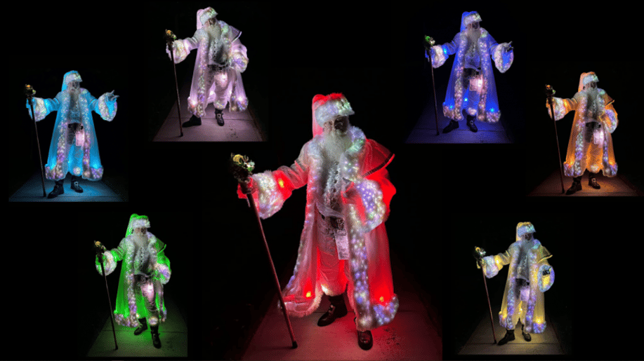 Gallery photo 34 of Santa True
