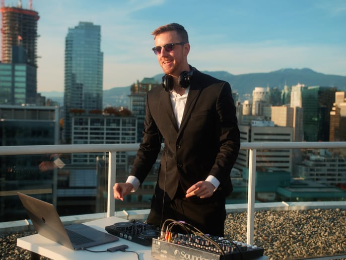Gallery photo 7 of Scott Jacobs - Live Music and DJ Services