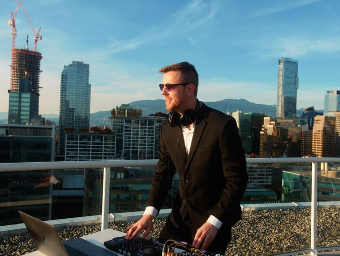 Gallery photo 12 of Scott Jacobs - Live Music and DJ Services