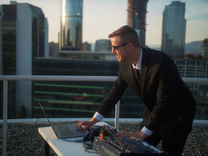 Gallery photo 6 of Scott Jacobs - Live Music and DJ Services