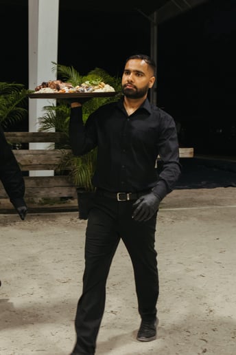 Gallery photo 4 of Superior Serving