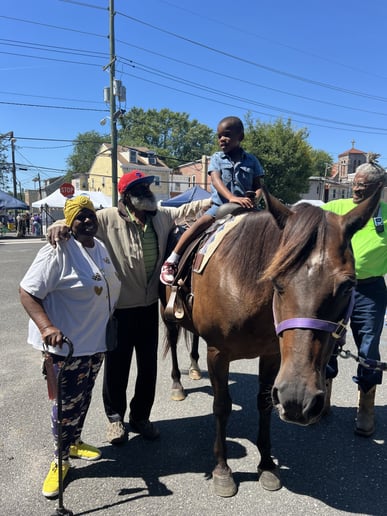 Gallery photo 5 of Sharing Horses W Humans, LLC