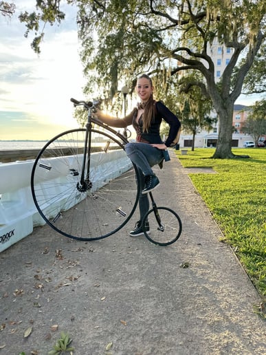 Gallery photo 9 of Kristen Sparrow Circus