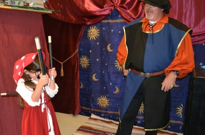 Gallery photo 2 of Sir Lantz-Magician and Master Balloon Artist