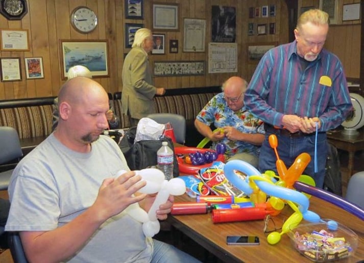 Gallery photo 5 of Sir Lantz-Magician and Master Balloon Artist