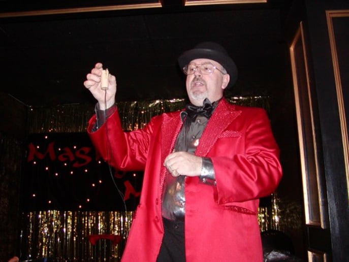 Gallery photo 10 of Sir Lantz-Magician and Master Balloon Artist