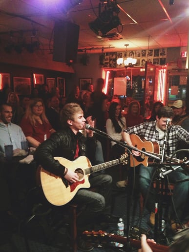 Gallery photo 2 of Six String Entertainment