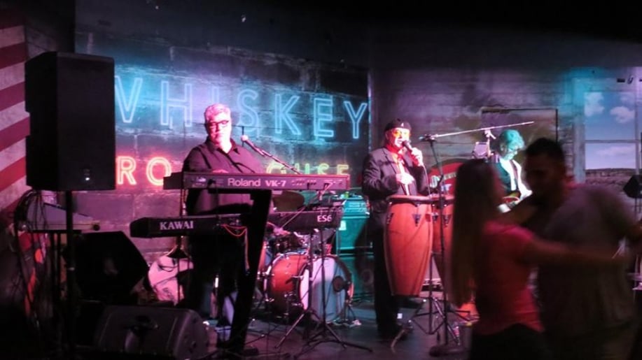 Gallery photo 4 of Smackwater