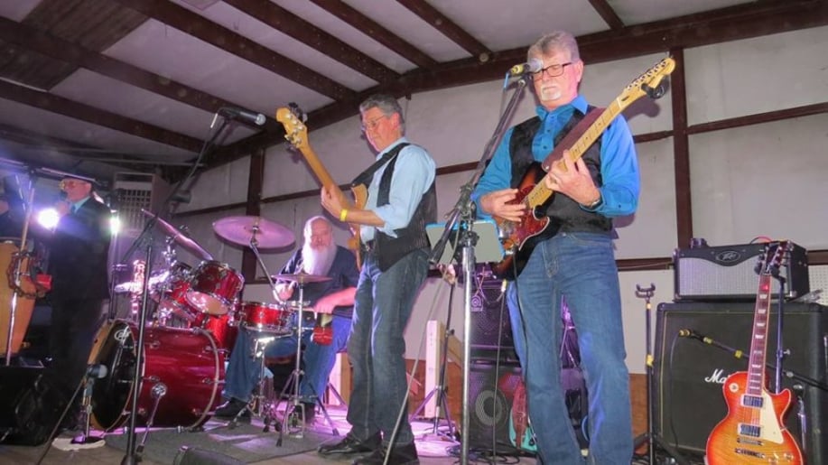 Gallery photo 7 of Smackwater