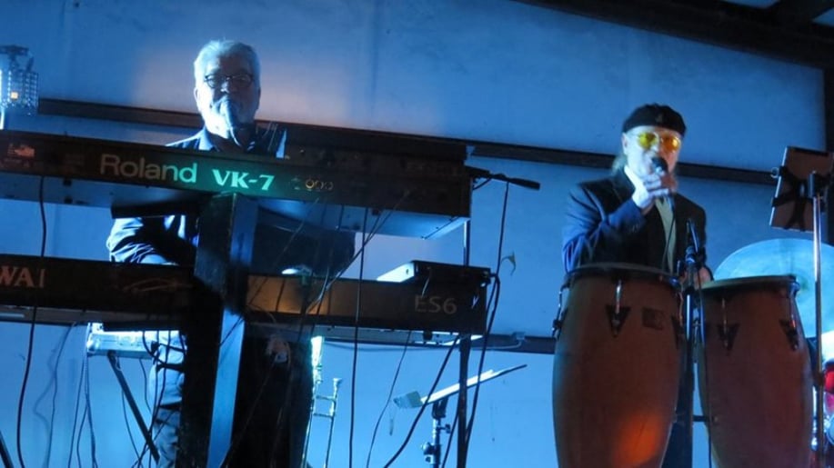 Gallery photo 10 of Smackwater