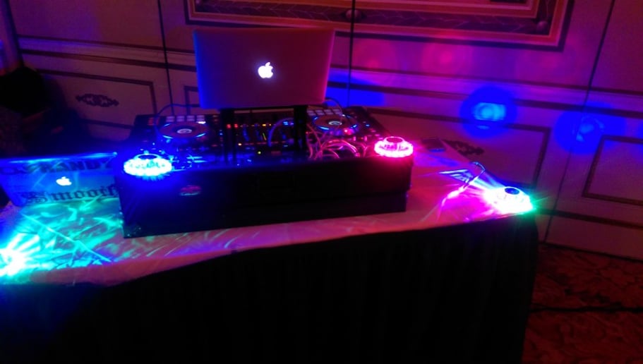 Gallery photo 6 of Smooth Entertainment