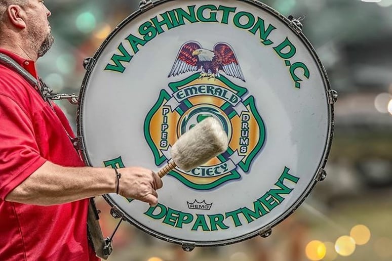 Gallery photo 3 of Solo bagpiper