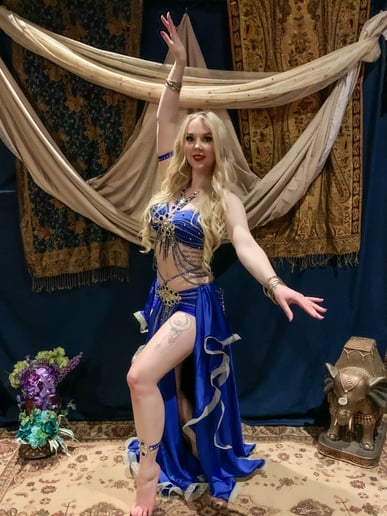 Gallery photo 3 of Sonja Raqs