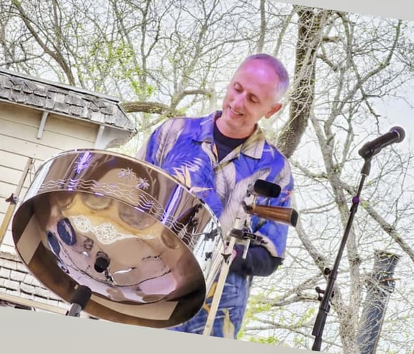 Gallery photo 21 of Kent Arnsbarger Steel Drum Artist