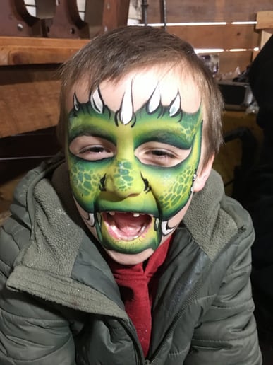 Gallery photo 5 of Sparkle Body Art