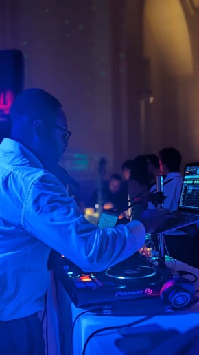 Gallery photo 13 of SpeechLess