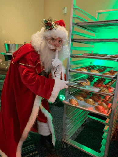 Gallery photo 38 of Star Quality Parties & OC Santa Claus