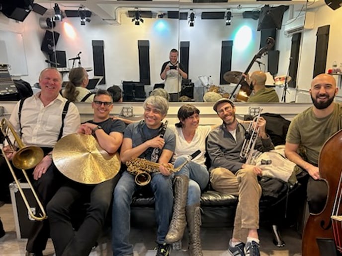 Gallery photo 2 of STOMP SOCIETY Swing Band