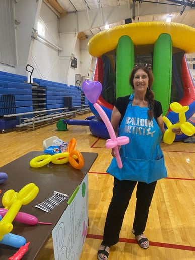 Gallery photo 10 of Sunshine and Roses Entertainment