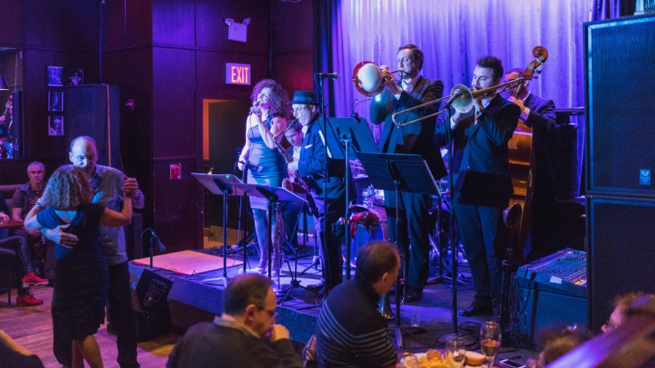 Gallery photo 13 of Svetlana & The Delancey Five