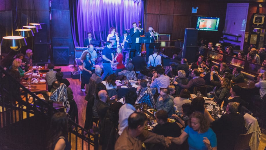 Gallery photo 15 of Svetlana & The Delancey Five