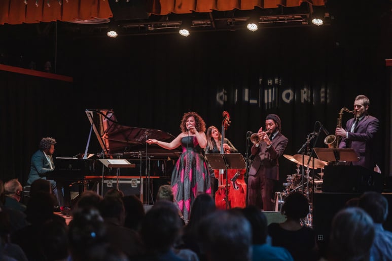 Gallery photo 6 of Svetlana & The Delancey Five