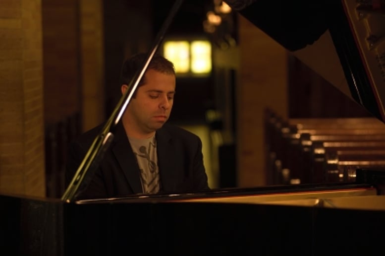 Gallery photo 2 of Terrell Steven