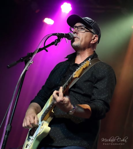 Gallery photo 3 of Woodie and the Longboards