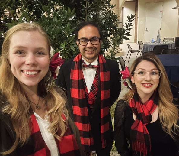 Gallery photo 9 of Santa Sean