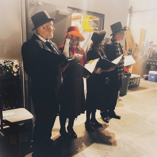 Gallery photo 3 of Santa Sean