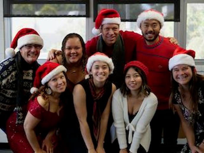 Gallery photo 13 of Santa Sean