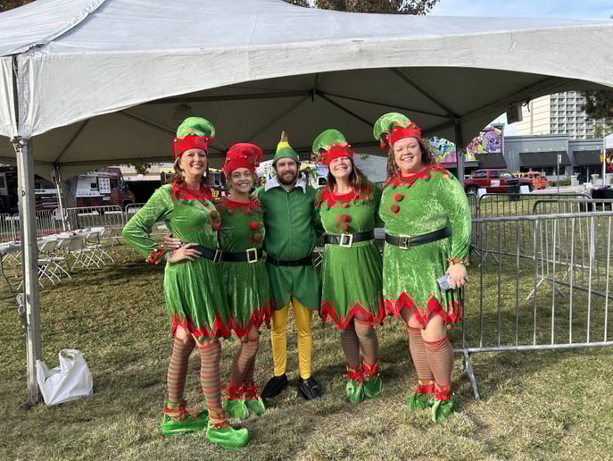 Gallery photo 4 of Santa Sean